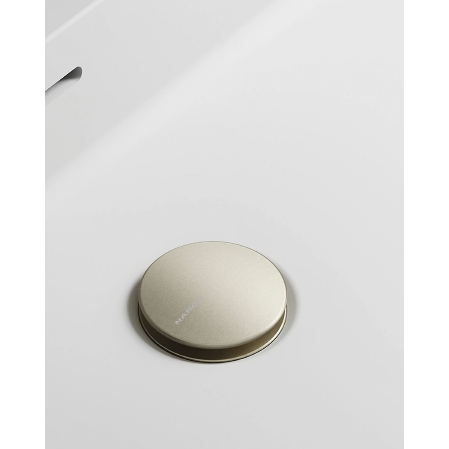 NARON Αυτόματη βαλβίδα νιπτήρα κλικ κλακ ορειχάλκινη χωρίς υπερχείλιση NR809010 Mat Gold