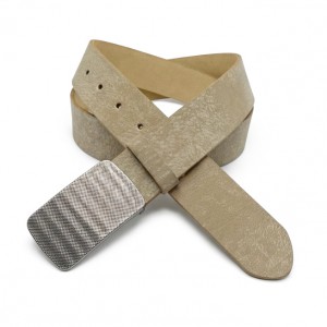 Life Style Butiken Ανδρική Χειροποίητη Δερμάτινη Ζώνη με μεταλλιλή αγκράφα LS1200526 ΜΠΕΖ