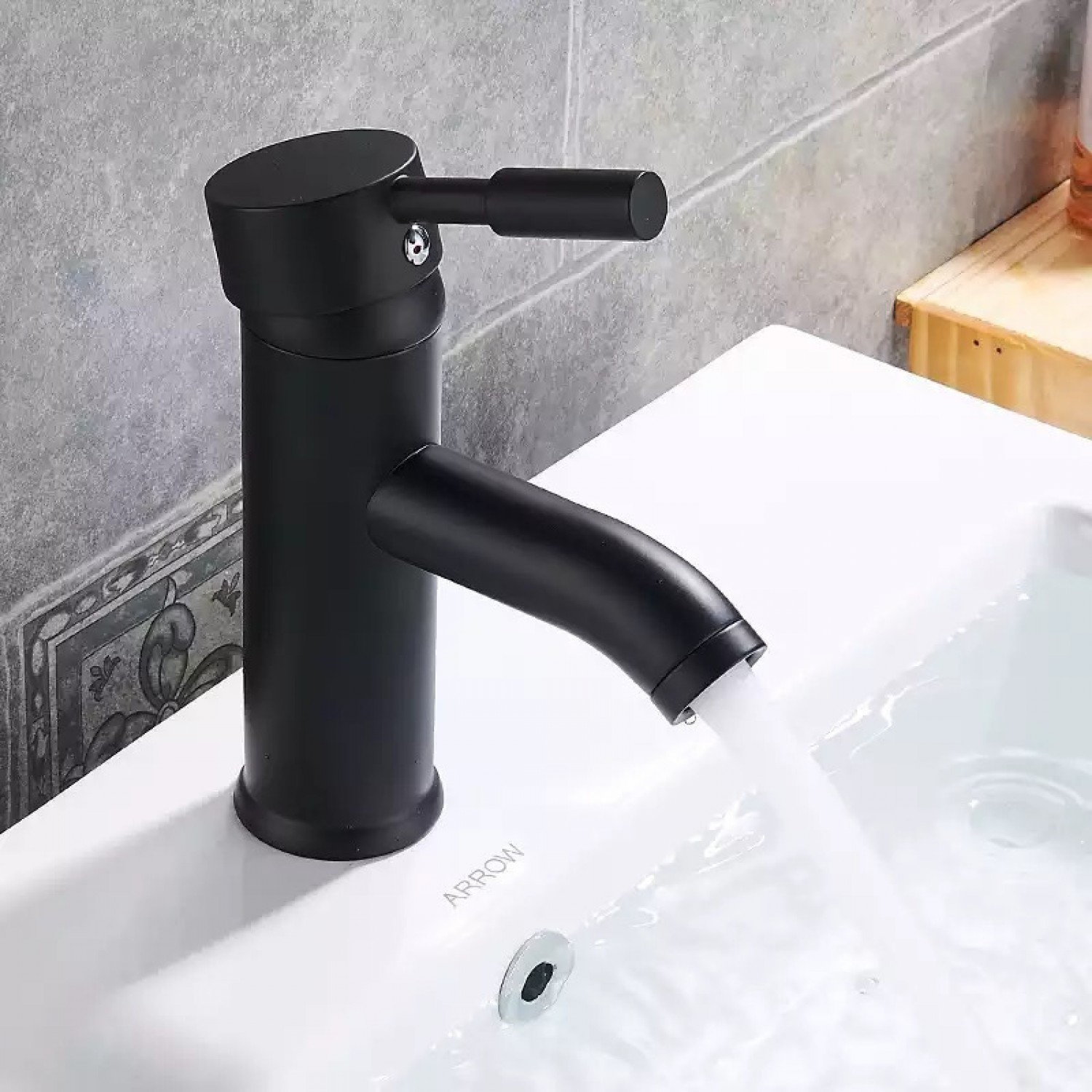 Μπαταρία νιπτήρα ανάμεικτη κοντή Hot Cold Water Mixer με όλα τα παρελκόμενα εγκατάστασης PO556 ΜΑΥΡΗ ΜΑΤ