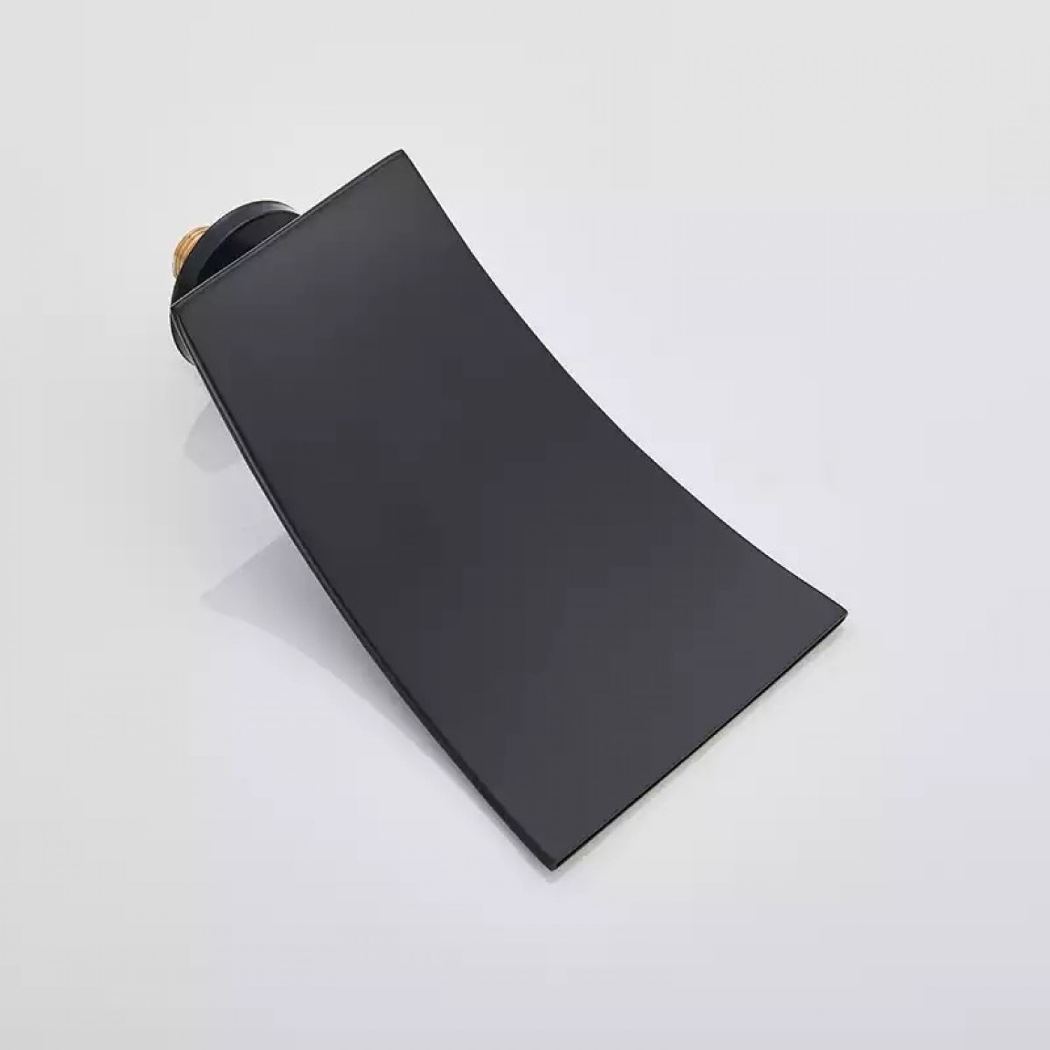 Luxury Επιτοίχια Βρύση Νιπτήρα Καταρράκτη με στόμιο μονής λαβής ανάμεικτη ζεστό κρύο MR7080 ΜΑΥΡΟ