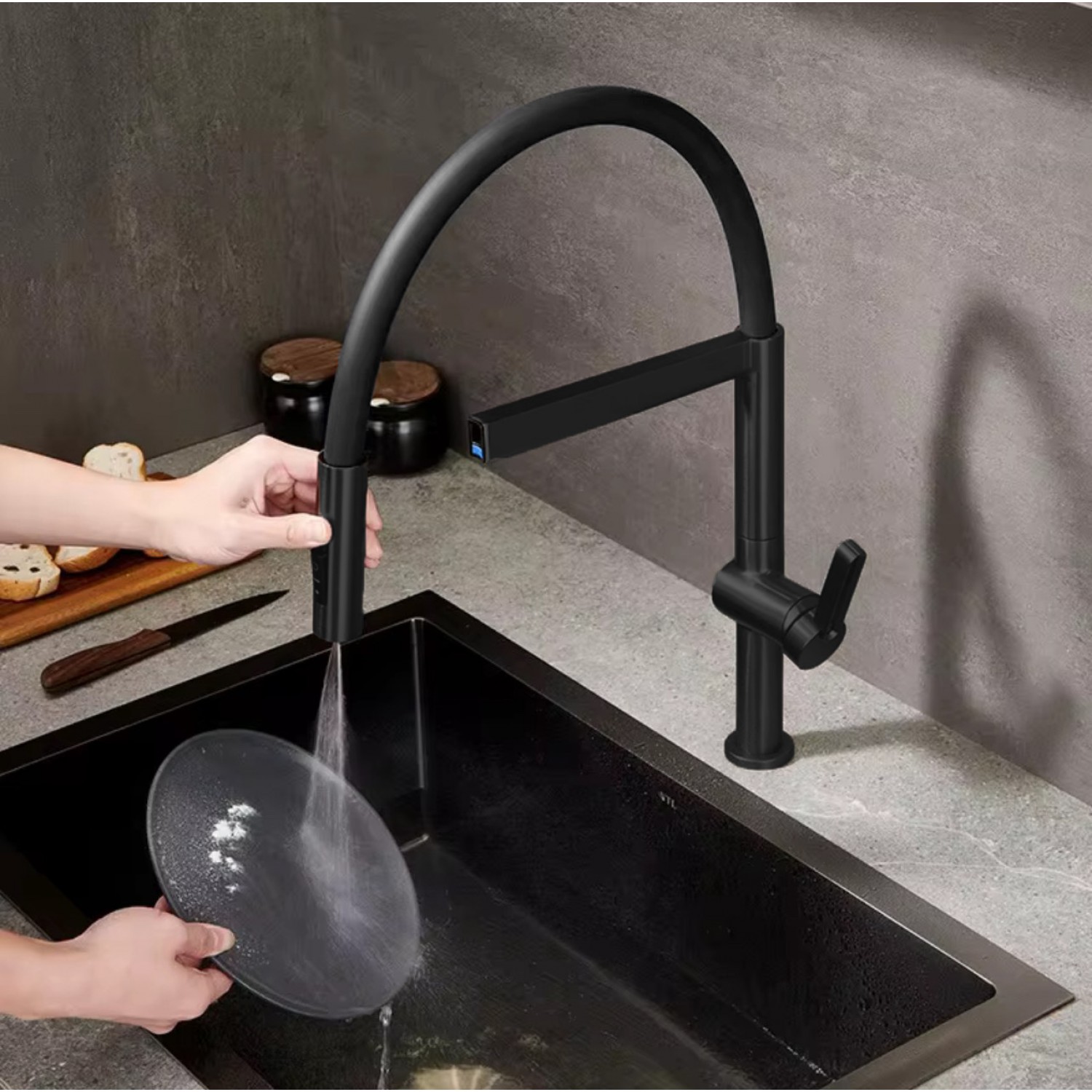 NARON Ψηλή Μπαταρία κουζίνας με αποσπώμενο ντους NR1311 Black Mat