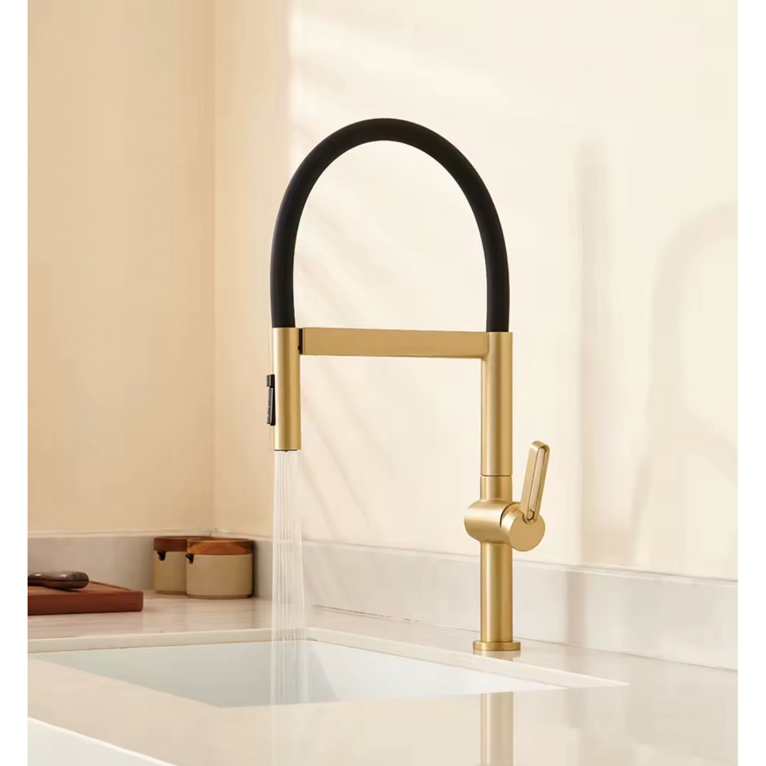 NARON Ψηλή Μπαταρία κουζίνας με αποσπώμενο ντους NR1311 Brushed Gold