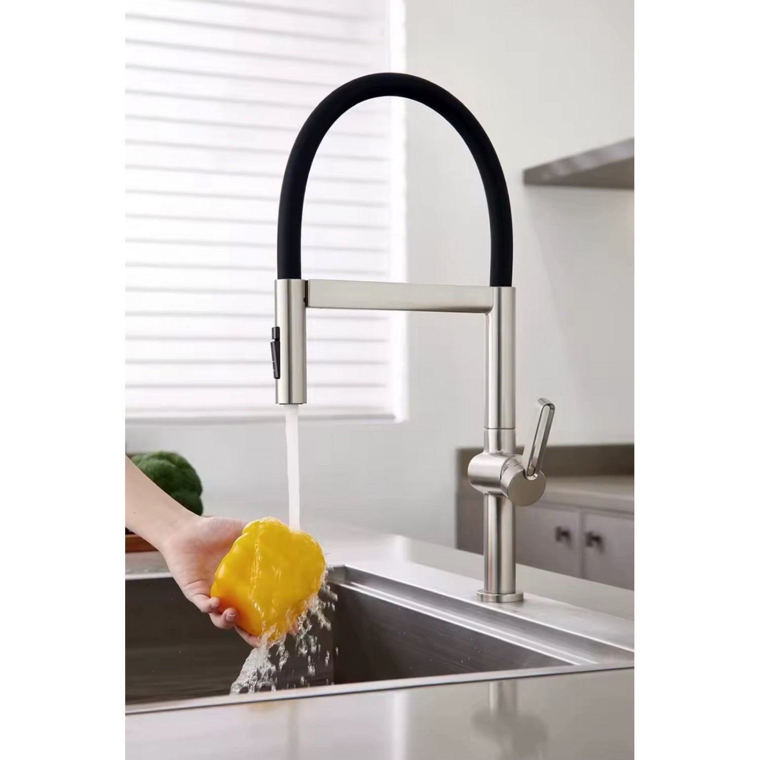 NARON Ψηλή Μπαταρία κουζίνας με αποσπώμενο ντους NR1311 Mat Nickel