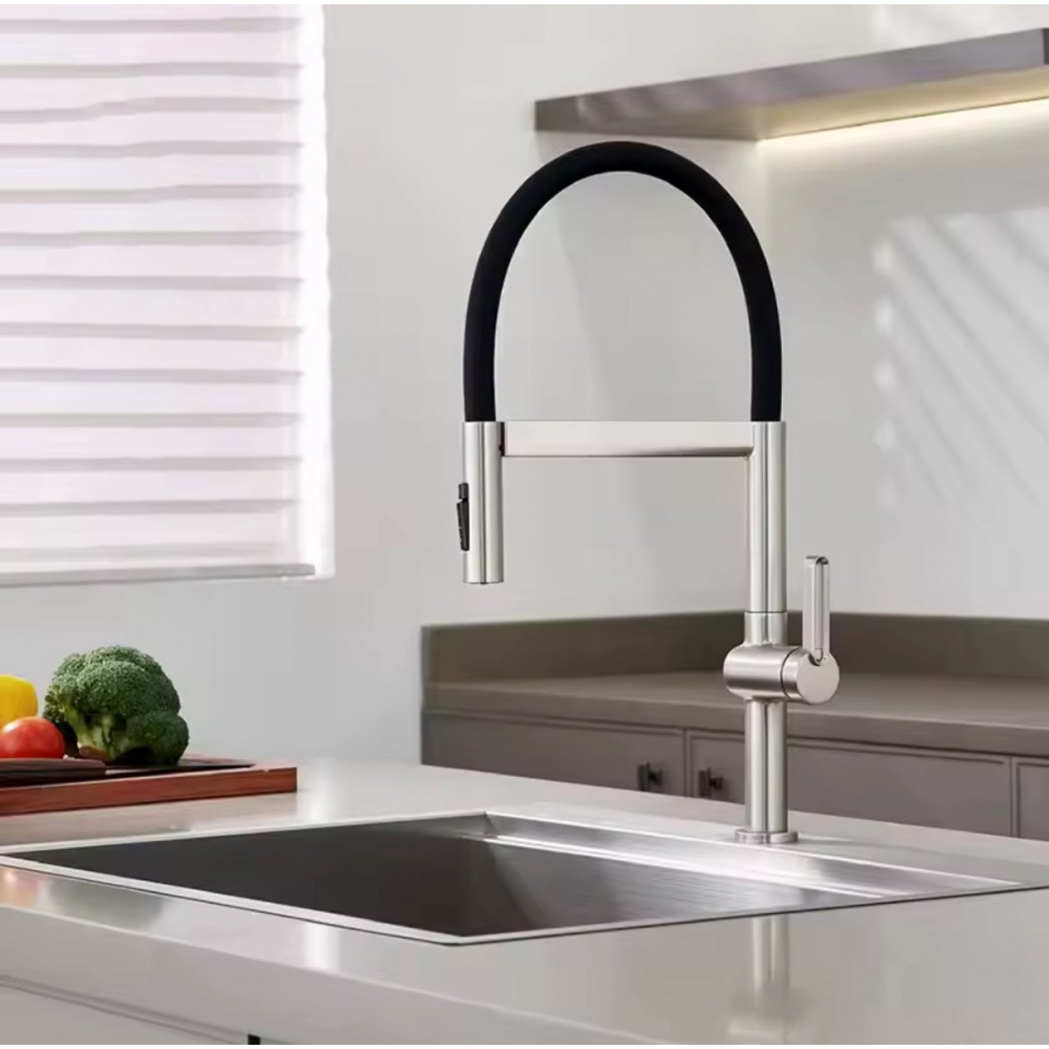 NARON Ψηλή Μπαταρία κουζίνας με αποσπώμενο ντους NR1311 Mat Nickel