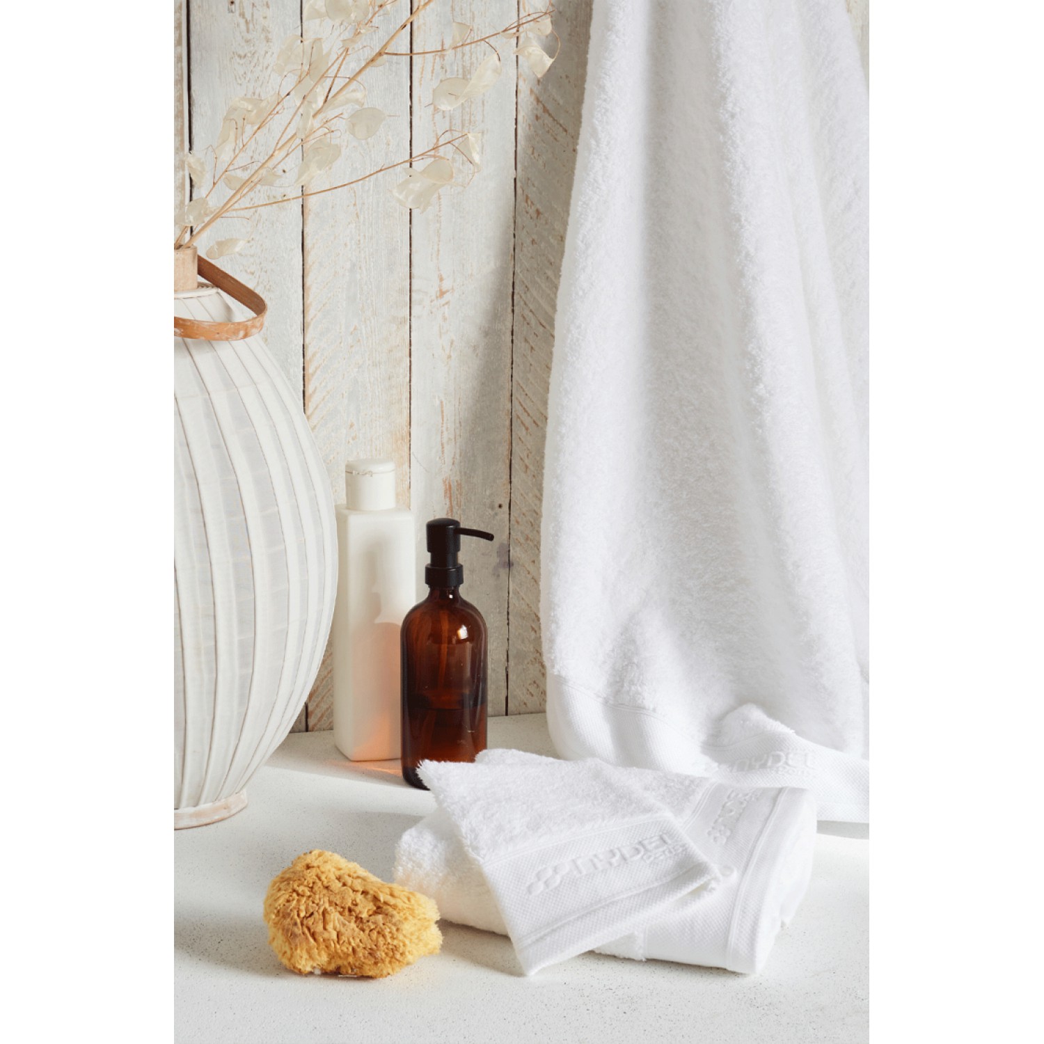 Nydel Paris 50 x 100 cm Βιολογική Πετσέτα μπάνιου από εξαιρετικά απαλό και παχύ οργανικό βαμβάκι 700 g/m² ND3372 WHITE