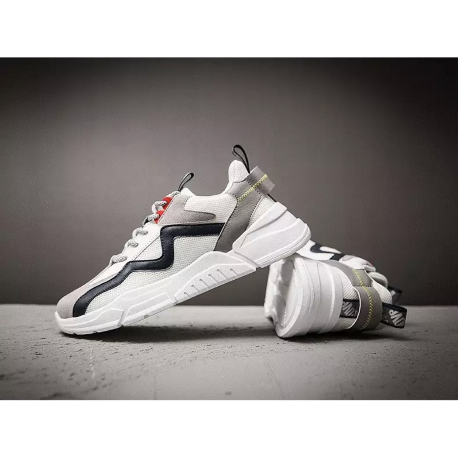 Life Style Butiken Running Shoes for Men Χρωματιστό παπούτσι 4X33 λευκό με μπλε και κόκκινο