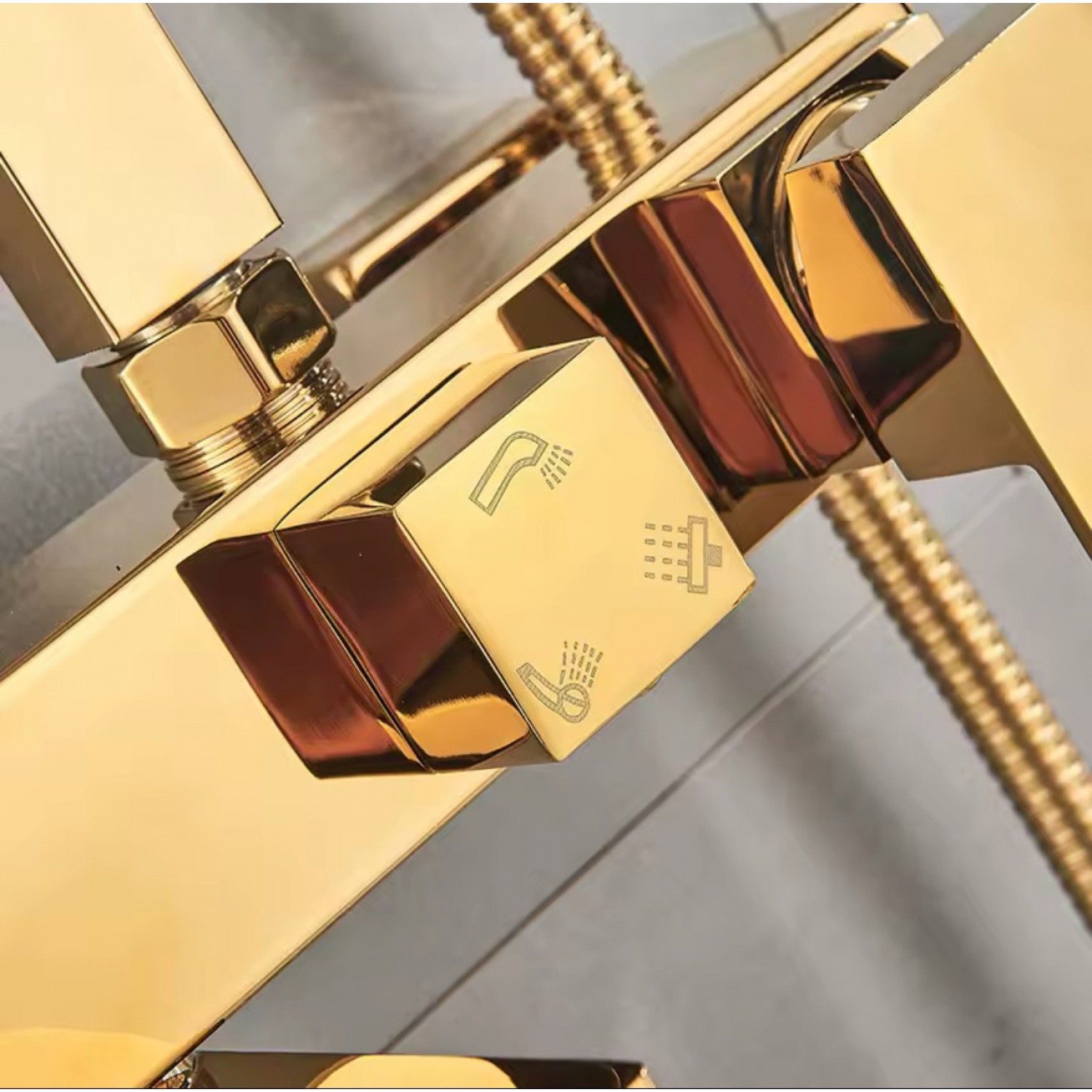 NARON Στήλη Ντουζ 3 Εξόδων Με  Περιστρεφόμενο Ρουξούνι NR-7070PG POLISHED GOLD